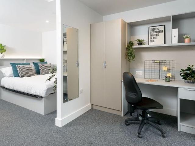 property to let in True Studio, True Sheffield, 12 Tenter Street, Sheffield, S1 4XF £824 pcm