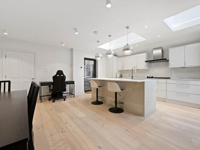 Property To Rent Ormiston Grove, London, W12 0JR Amber & Co ID 5536