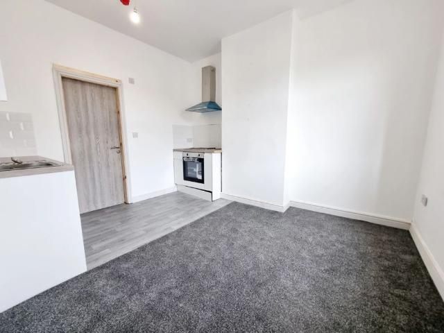 Property To Rent Boundary Road, St. Helens, WA10 | 2 Bedroom Apartment through Little Estate Agents