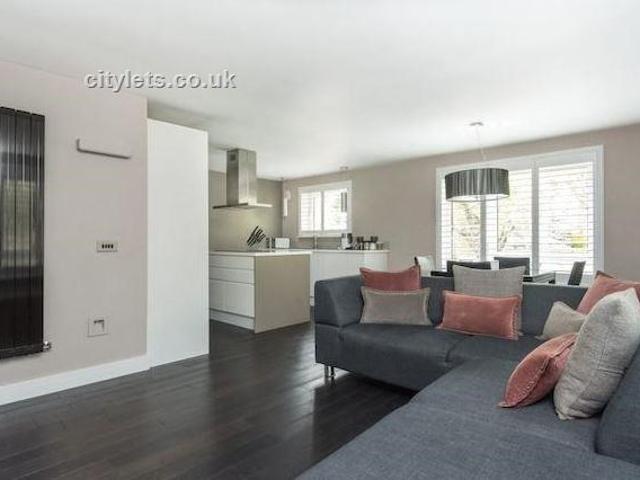 Property to rent in Morningside, EH10, Morningside Court properties 392150