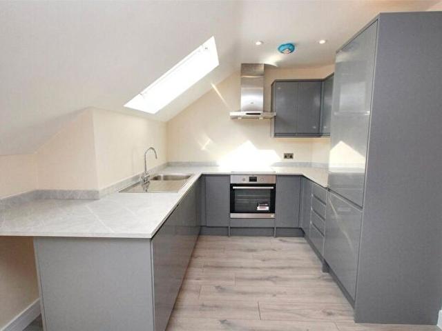 Property To Rent In Walton Road, Aylesbury, Buckinghamshire, HP21