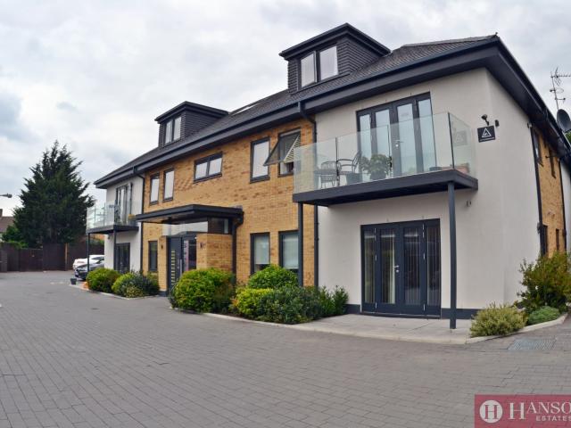 Property To Rent Lowe Close, Chigwell, IG7 | 1 Bedroom Flat through Hansons Estates