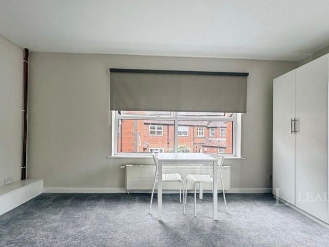 property to rent St. Andrews Road, Droitwich, Worcestershire, WR9