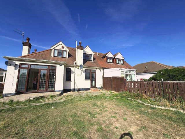 Property To Rent Whalebone Grove, Marks Gate, RM6 The Agency LDN Limited T/A Stonebridge ID 4067