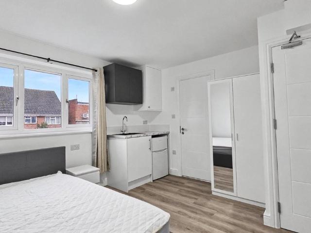 1 bedroom property to rent