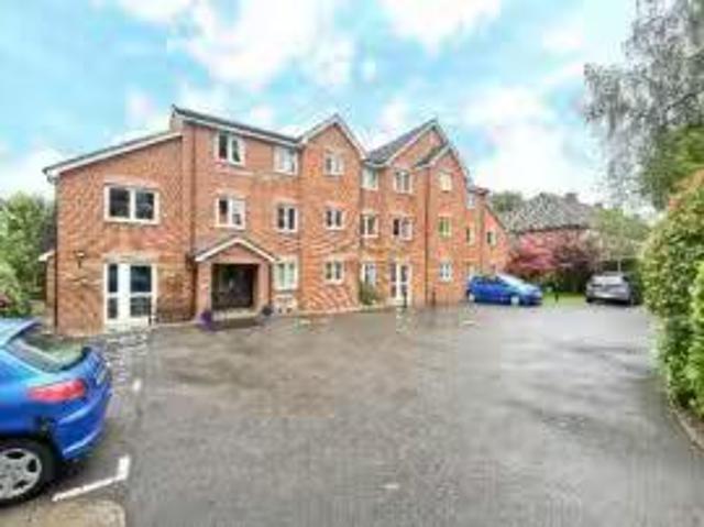Property & Houses to Rent: Upper Gordon Road, Camberley, Surrey