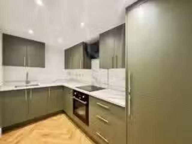 Property & Houses to Rent: Ash Street, Ash, Aldershot