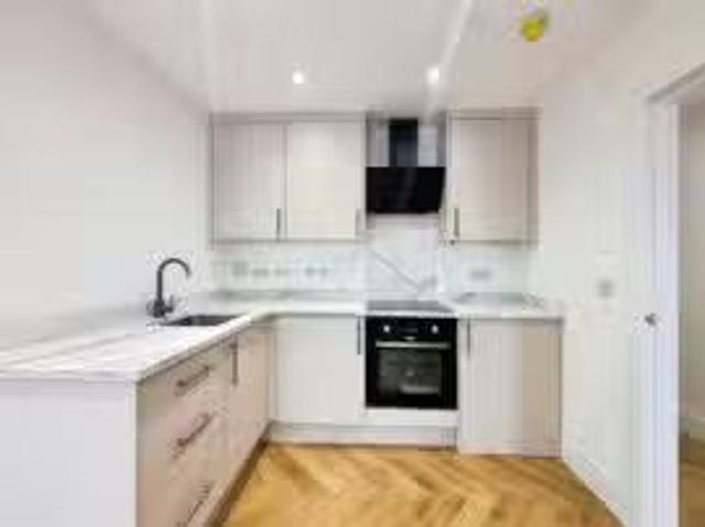Property & Houses to Rent: Ash Street, Ash, Aldershot