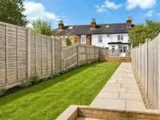 Property & Houses to Rent: Clarence Road, Fleet, Hampshire