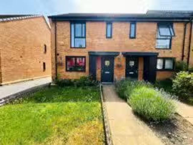 Property & Houses to Rent: Divot Way, Basingstoke, Hampshire