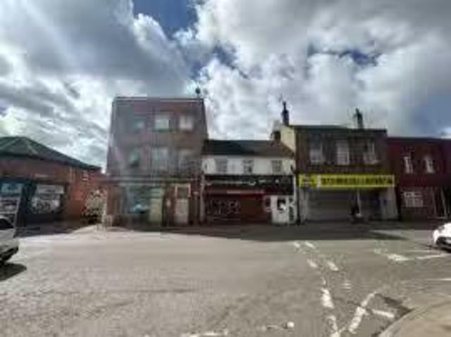 Property & Houses to Rent: High Street, Aldershot, Hampshire