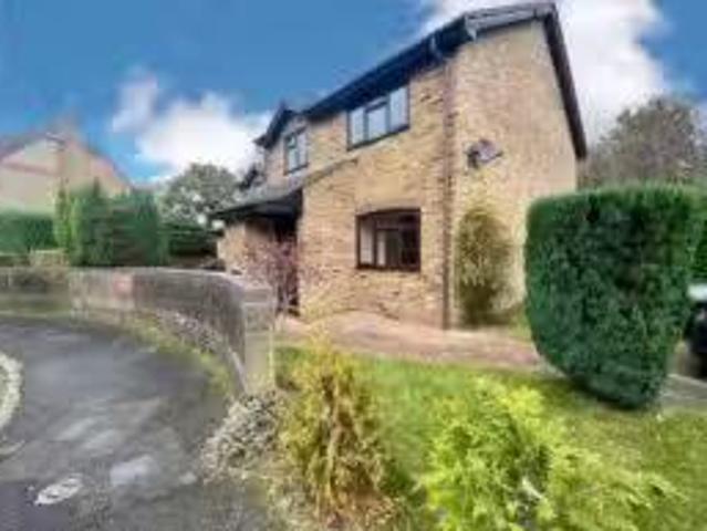 Property & Houses to Rent: Laird Court, Bagshot