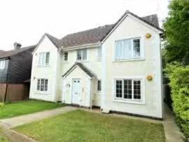 Property & Houses to Rent: Monarch Close, Basingstoke, Hampshire