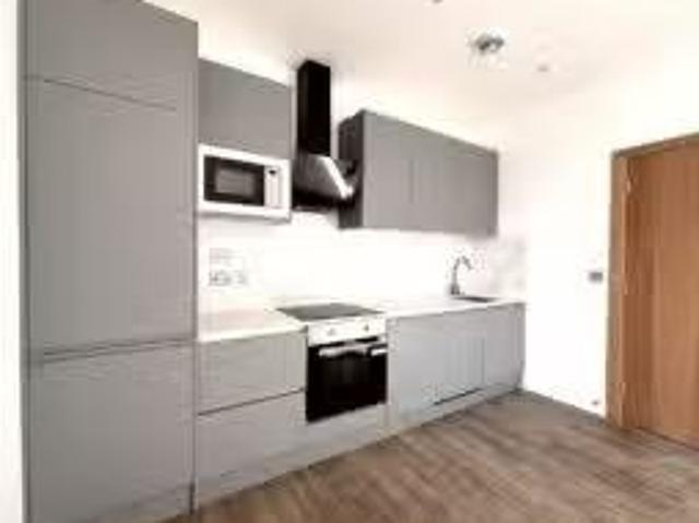 Property & Houses to Rent: Sheila House, Fleet, Hampshire