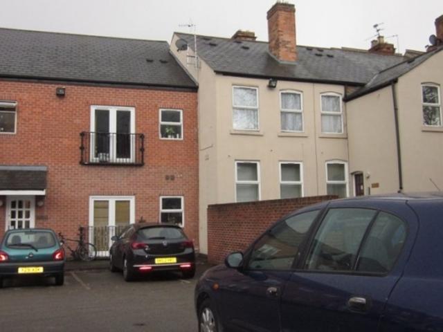 Property Listing Details Drewry Court 1st Floor! £635 pcm
