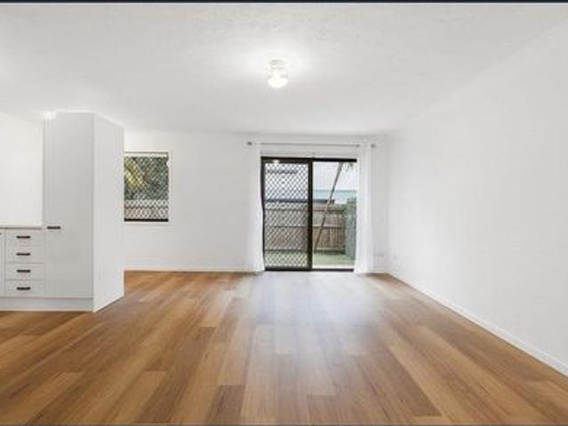 Property Managed I Coastal Charm Meets Everyday Convenience