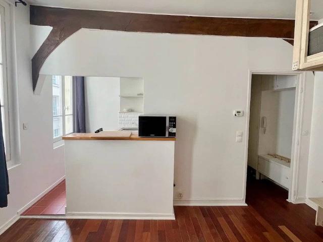 Property Rental: Apartment in Paris 12th