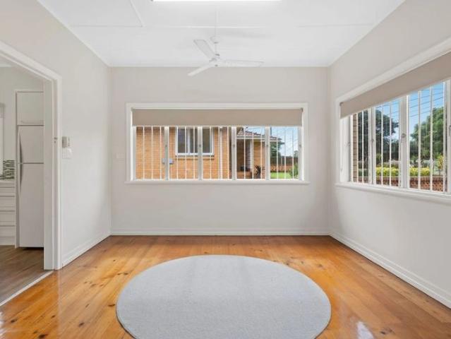 Properly Managed I Comfortable Three Bedroom Home with Solar & Air Conditioning