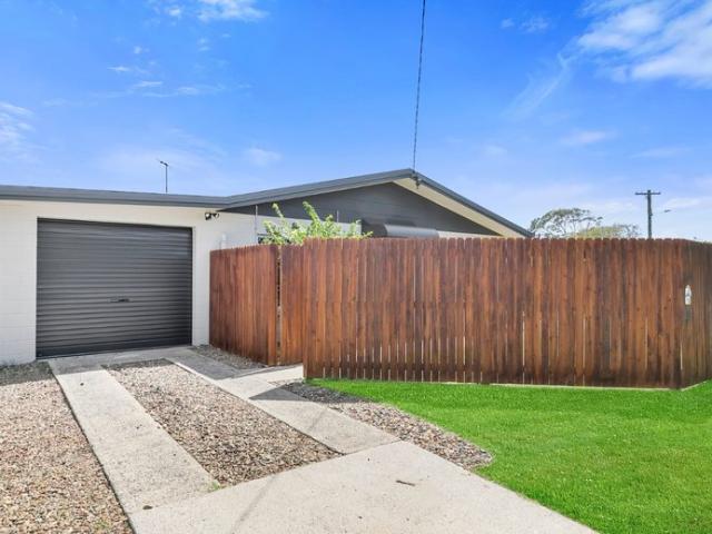 Properly Managed I Beachside Living with Space, Comfort & Convenience