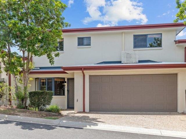 Properly Managed I Discover Spacious Elegance in Strathpine's Kensington Estate!