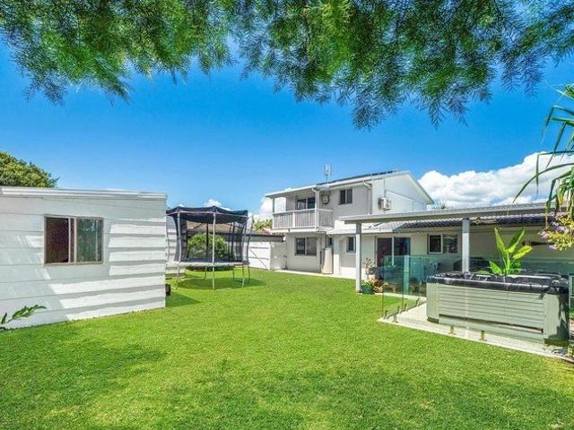Properly Managed I Discover Your Dream Home at 25 Mulgani Street: A Perfect Blend of Comfort and Style in Vibrant Warana!