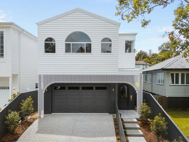 Properly Managed I Discover Your Dream Home at 76 Shaftesbury Street: A Perfect Blend of Comfort & Elegance in Tarragindi!