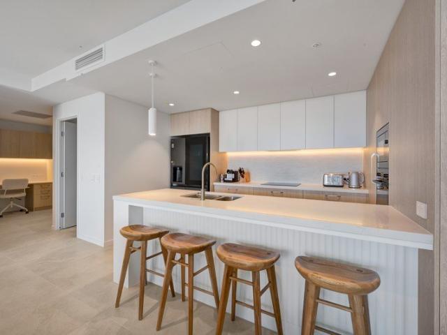 Properly Managed I Fully Furnished Coastal Luxury in the Heart of Bokarina