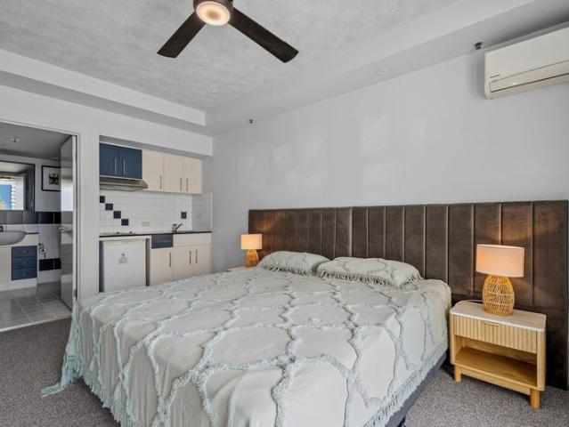Properly Managed I Luxury 1 Bedroom Living in Surfers Paradise