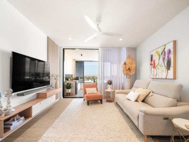 Properly Managed I Modern Apartment with Resort Style Amenities in Bokarina