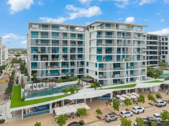 Properly Managed I Modern Apartment with Resort Style Amenities in Bokarina