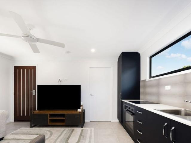 Properly Managed I Modern Granny Flat with Comfort & Convenience in Central Narangba
