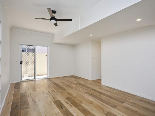 Properly Managed I Modern Living in Harbour Quays Spacious Four Bedroom Property with Entertainer's Appeal