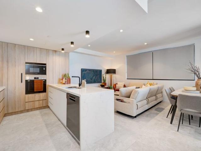 Properly Managed I Modern 2 Bedroom Unit in Bokarina Ideal for Comfortable Living