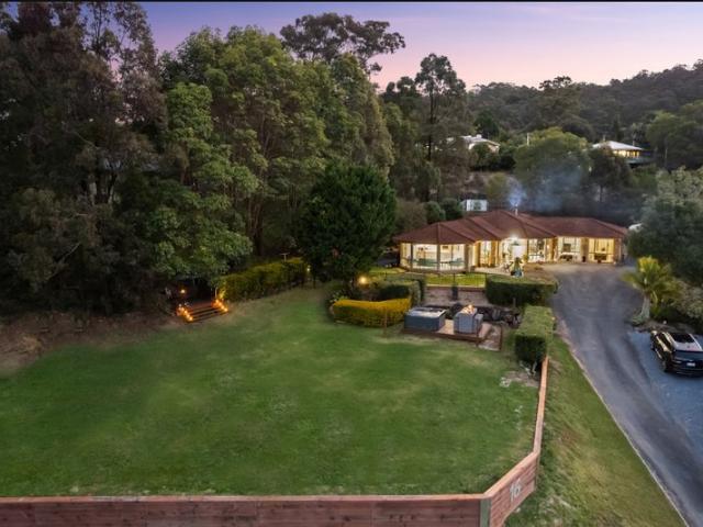 Properly Managed I Spacious Family Living with Stunning Mountain Surrounds