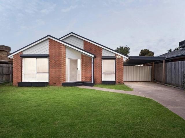 Properly Managed I Spacious Family Living in a Quiet Court Location I Double Garage