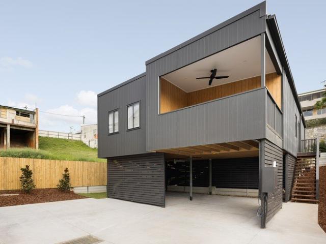 Properly Managed I Spacious, Stylish & Perfectly Positioned Modern Annerley Living