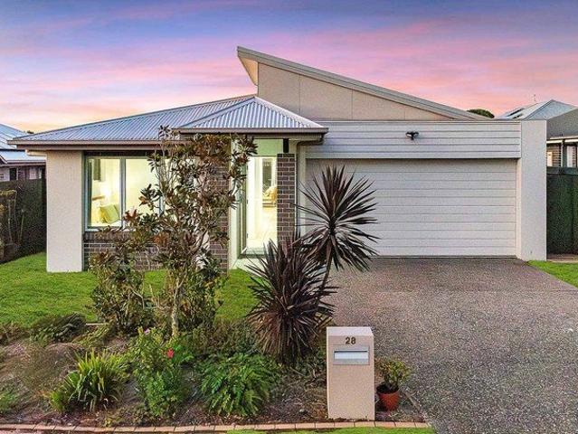 Properly Managed I Well Appointed Bayside Home with Multiple Living Areas