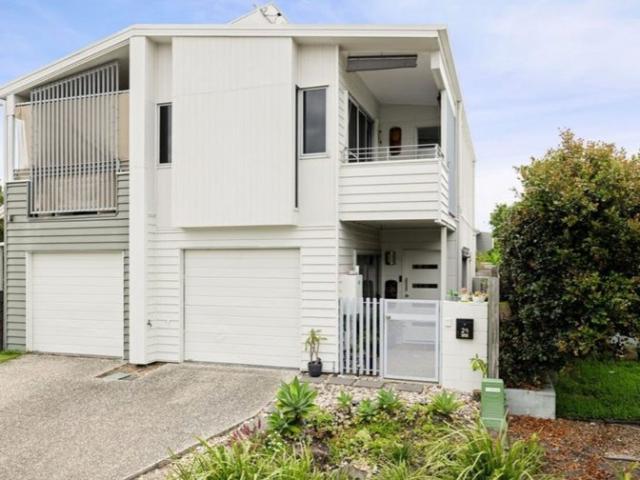 Properly Managed l Modern Comfort Meets Effortless Sunshine Coast Living
