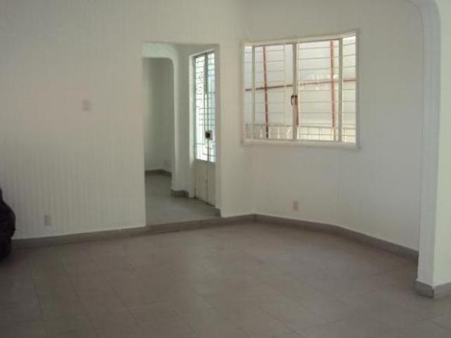 Propiedad Comercial Sobre Insurgentes con Doble Frente