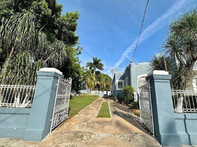 Propiedad con arquitectura neo colonial yucateca