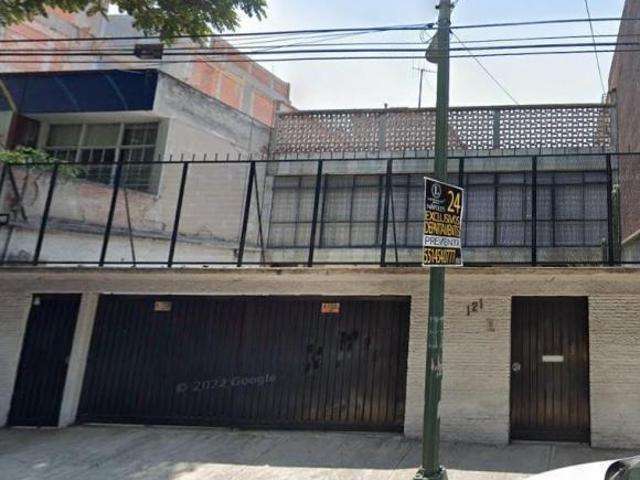 Propiedad Con Jardin en la Colonia Nápoles, Oportunidad Única!