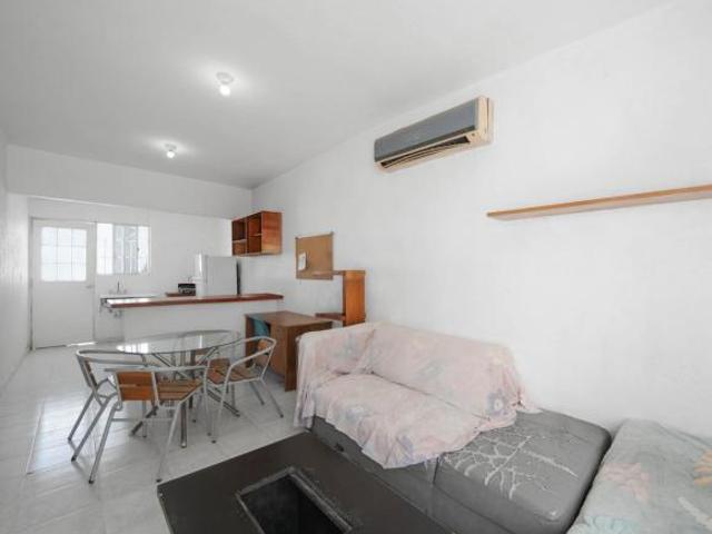 Propiedad con Potencial Comercial en Altavela