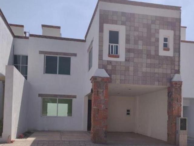 Propiedad con Roof Garden, Vista a los Volcanes y Ubicación Estratégica en Loma Xicohténcatl