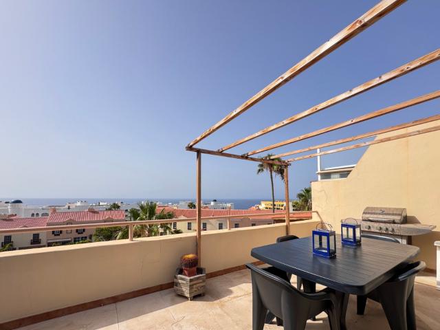 Propiedad con terraza en la azotea en Golf del Sur