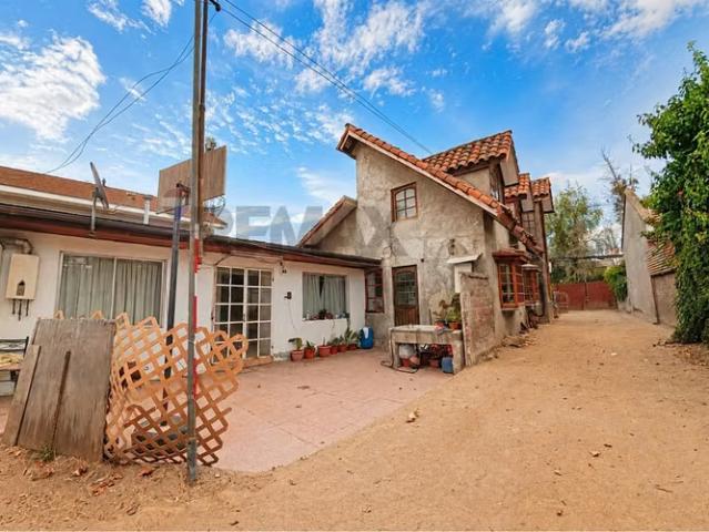 Propiedad con terreno 638m2 en macul | 8 dormitorios por 11000.00 en Macul