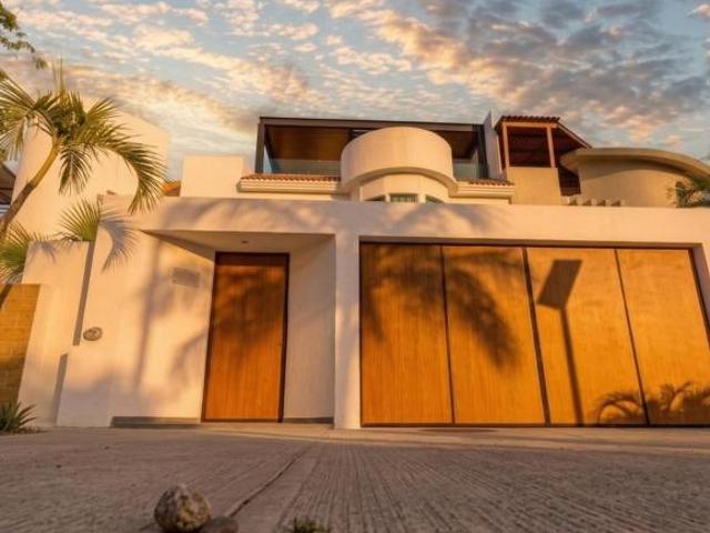 Propiedad con Ubicación Estratégica en el Microclima Residencial de Vallarta