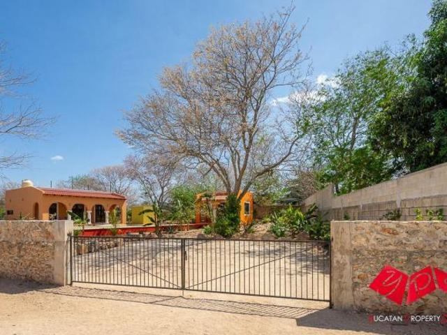 PROPIEDAD GENERADORA DE INGRESOS CON POTENCIAL DE EXPANSIÓN EN AMPLIO TERRENO EN IZAMAL