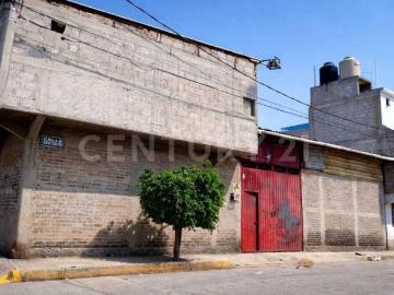 propiedad en obra gris con gran amplitud y posibilidades de adaptación