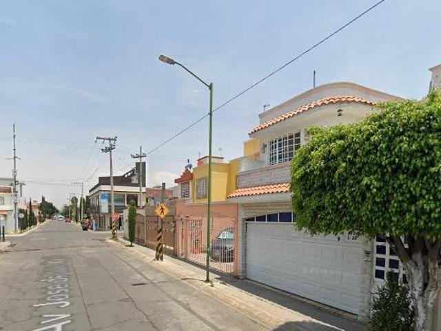 BONITA CAS EN VENTA EN COL. LAS AMERICAS ECATEPEC