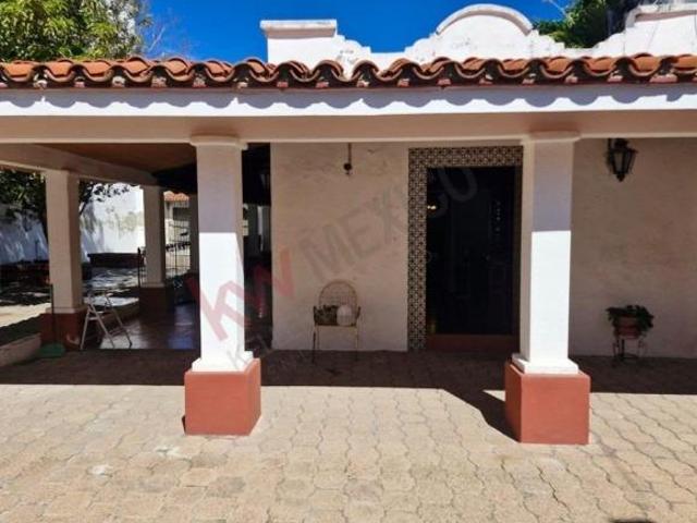 Propiedad en VENTA 2da Calle Teniente José Azueta 2206, Mazatlán Centro, 82000 Mazatlán, Sin, Méxi